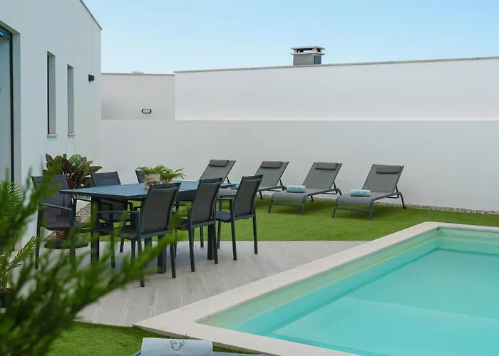 别墅 Villa Lola Luxury Villa With Private Pool And Jacuzzi